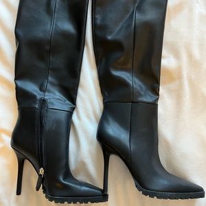 JLo Jarrell Boots, black size 7